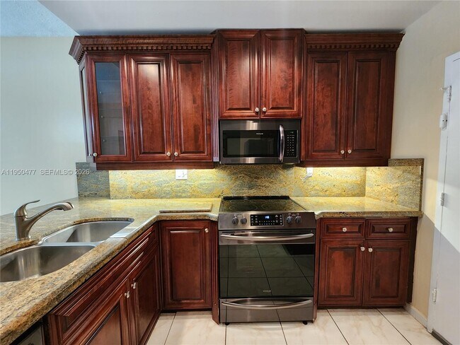 Building Photo - 1600 S Ocean Dr