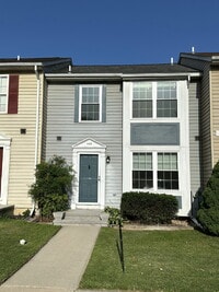 Building Photo - 3-Bedroom Townhome in Furnace Hills