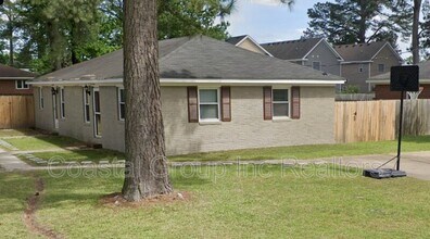 Building Photo - 116 S Corwood Ave