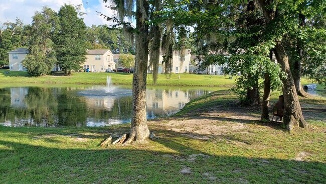 Building Photo - 130 Grand Oaks Dr