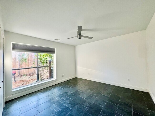 Building Photo - 4214 Swiss Ave