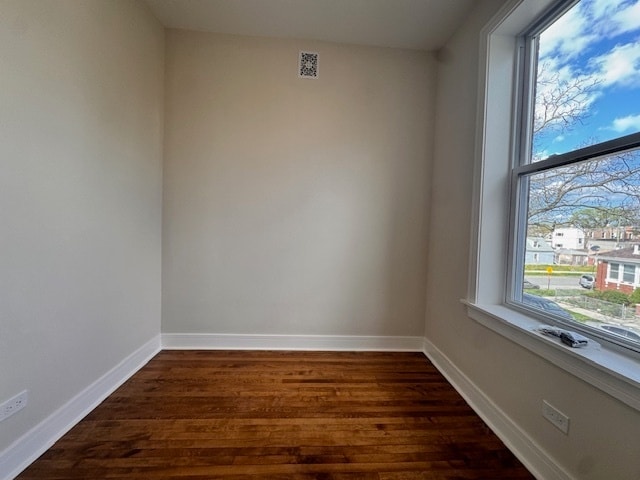 Building Photo - 2506 S Hamlin Ave