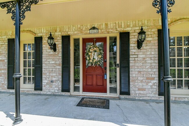 Building Photo - 1015 Kanah Ln