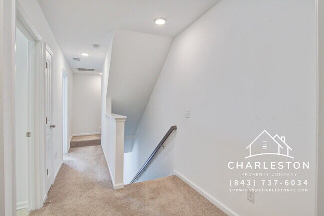 Building Photo - 200 Woodward Rd