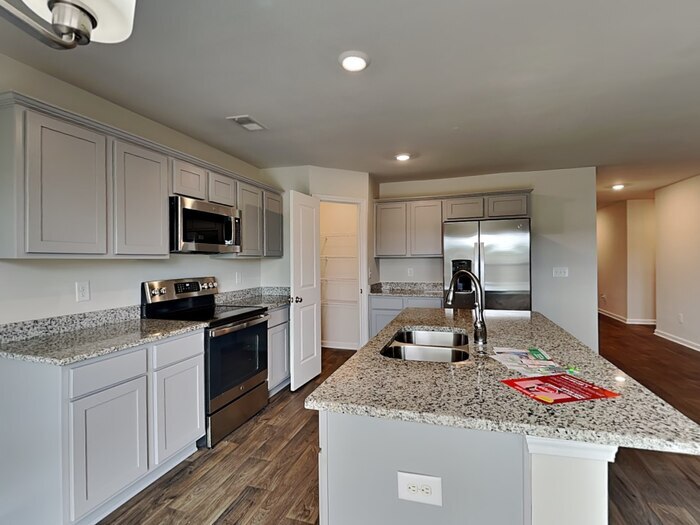 Building Photo - 36 Blue Fescue Way