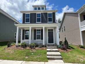 Building Photo - 284 White Oak Gdn Wy