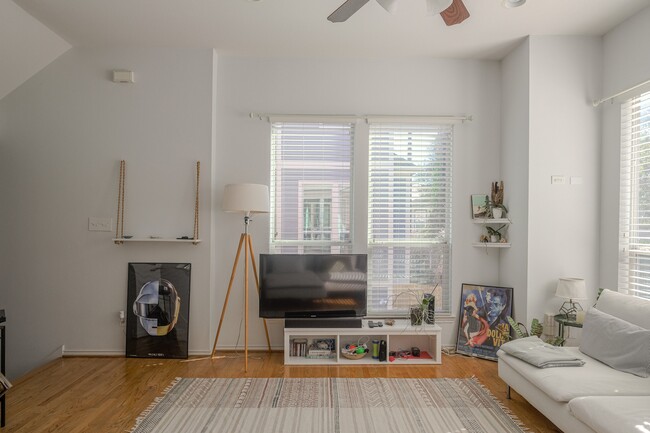 Building Photo - 2609 Link Rd