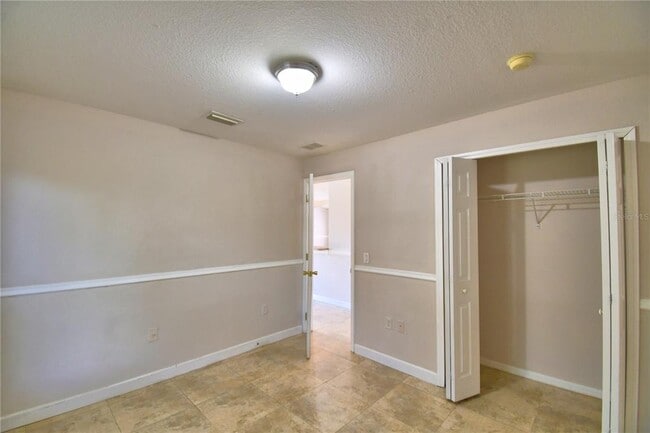 Building Photo - 223 Grouper Ct