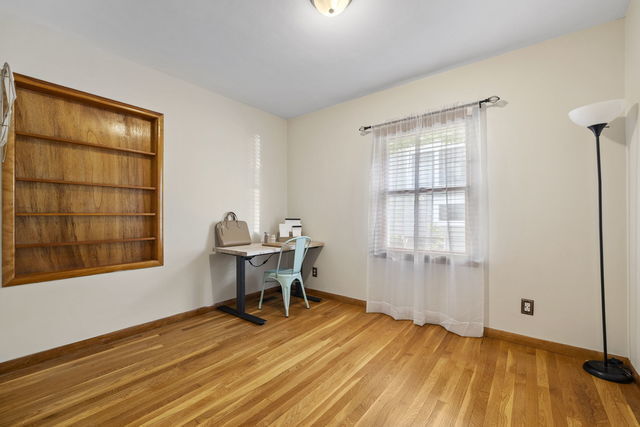 Building Photo - 438 S Wright St