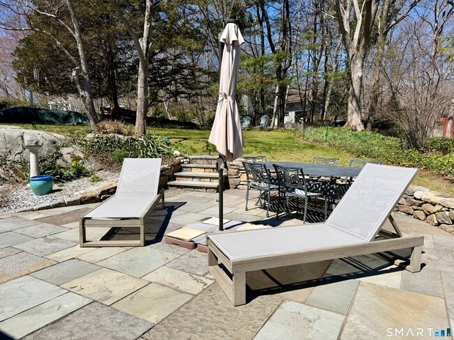 Building Photo - 509 Boston Post Rd