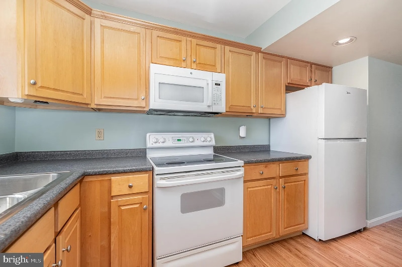 Building Photo - 109 Hunters Ridge Dr