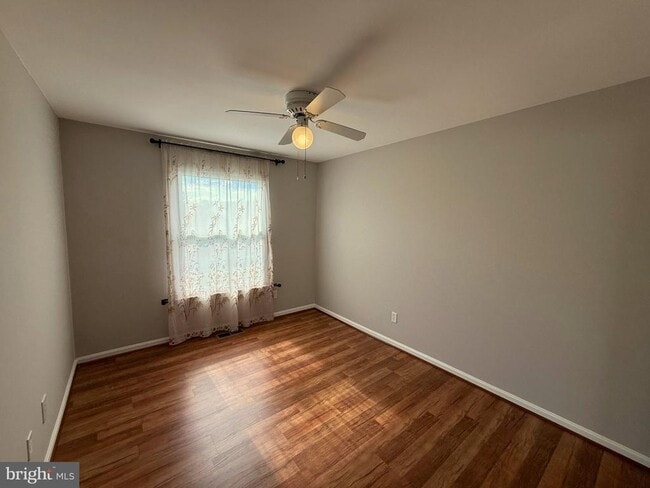 Building Photo - 5 Coliston Rd