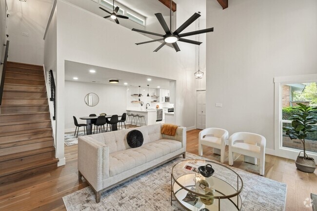 Building Photo - 8138 Forest Mesa Dr
