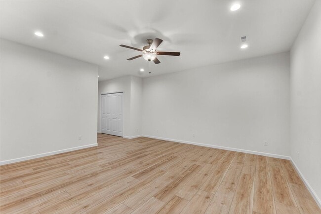 Building Photo - Bertling 1112 11