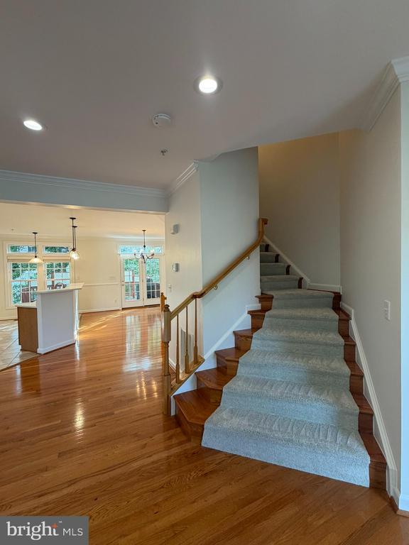 Building Photo - 10631 Sandown Way