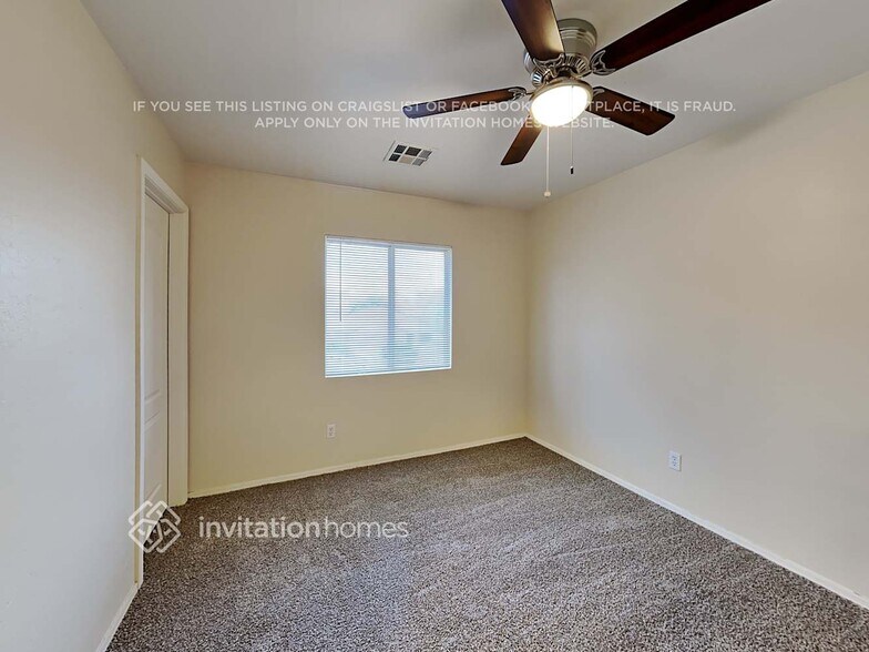 Building Photo - 10018 N 115th Dr