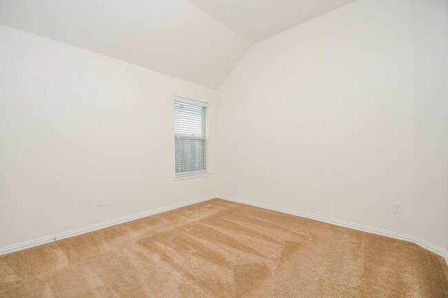 Building Photo - 6142 Thief River Fls Dr