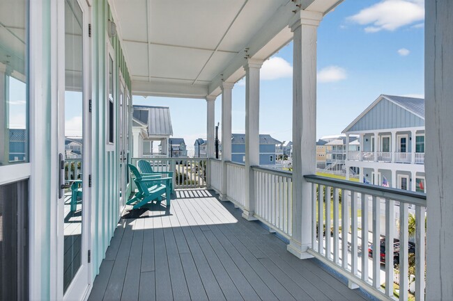 Building Photo - 3815 Seabreeze Ln