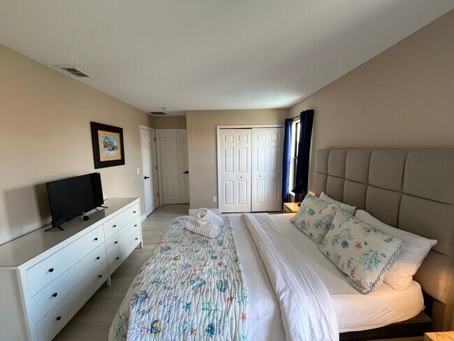 Building Photo - Beautiful Mediterranean Pool Home Availabl...