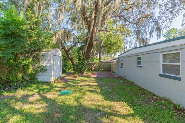 Building Photo - 7113 Parison Dr