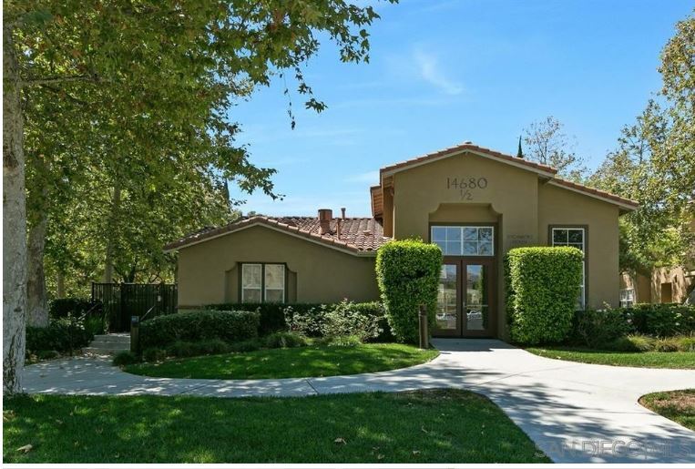 Building Photo - 14650 Via Fiesta