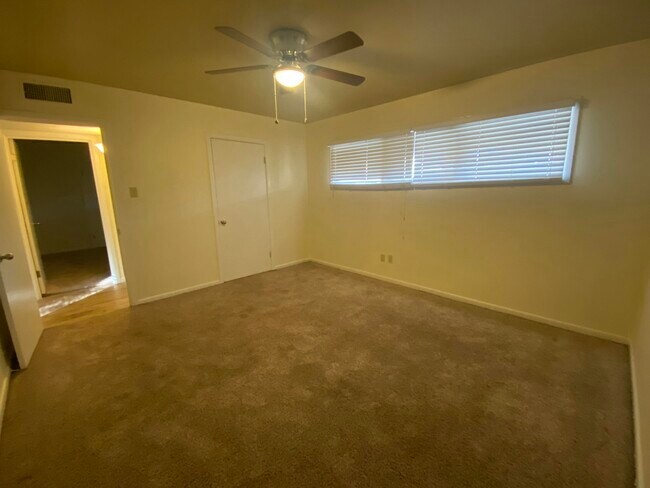 Building Photo - 4319 40th St