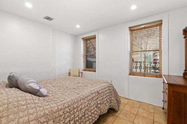 Building Photo - 241 Marin Blvd