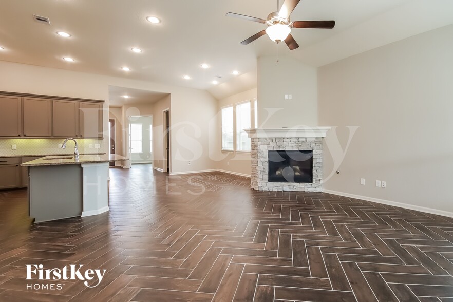 Building Photo - 2530 Duke Heights Ln