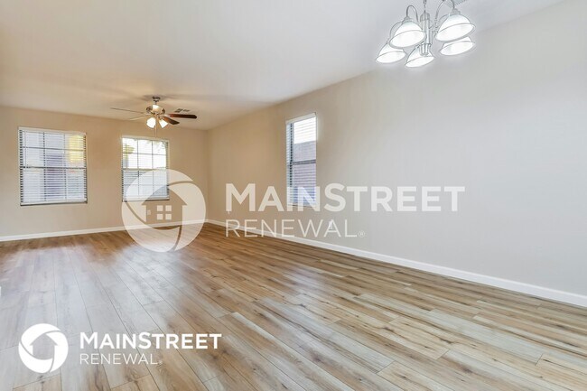 Building Photo - 3117 E Harrison St