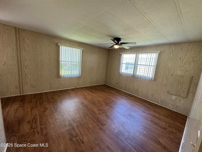 Building Photo - 1894 Coco Plum St NE