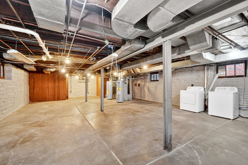 Building Photo - 4708 Locke Ave