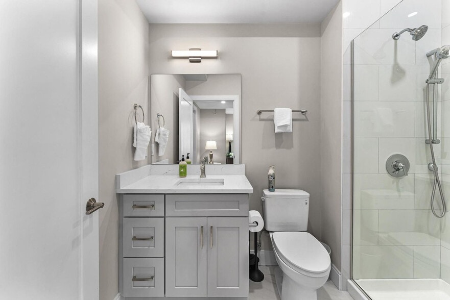 Building Photo - 394 McGrath Hwy