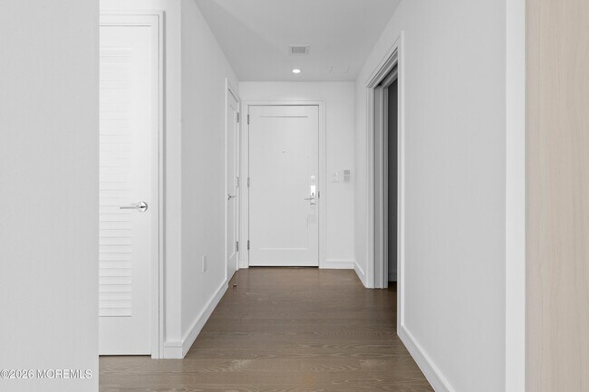 Building Photo - 20 Melrose Terrace