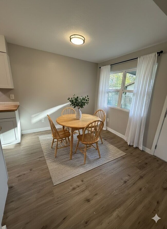 Building Photo - Welcome Home to Comfort & Community in Austin!