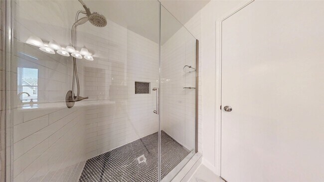 Building Photo - 19946 Sycamore Valley Dr
