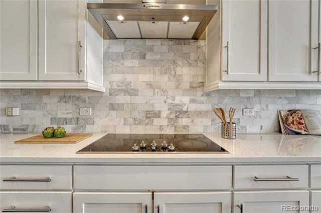 Building Photo - 681 E Dry Creek Cir