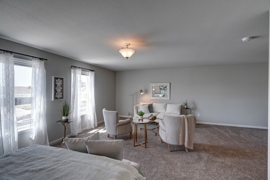 Building Photo - 639 McKay Way