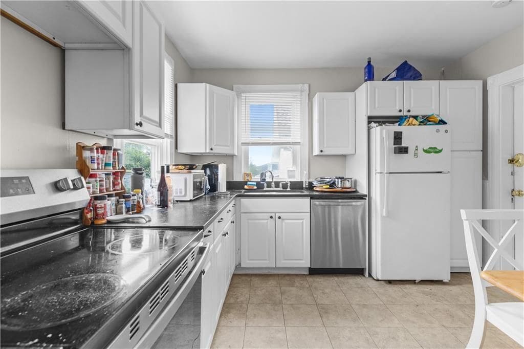 Building Photo - 501 Spring St