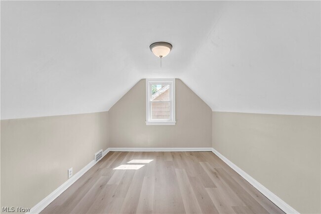 Building Photo - 13613 Cedar Rd