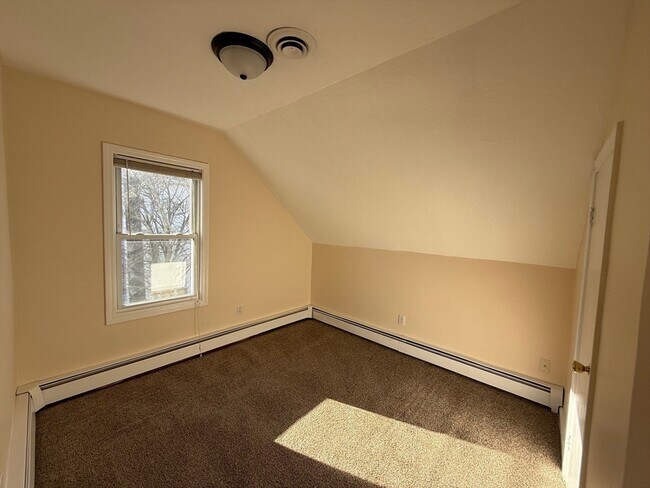 Building Photo - 1753 E Rodney French Blvd