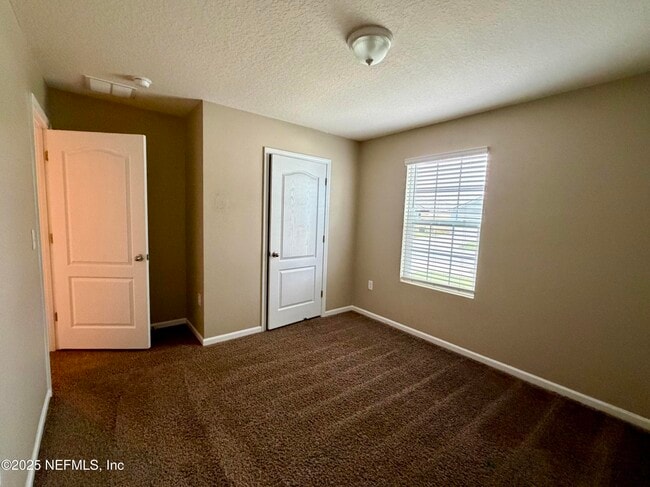 Building Photo - 3583 Sunfish Dr