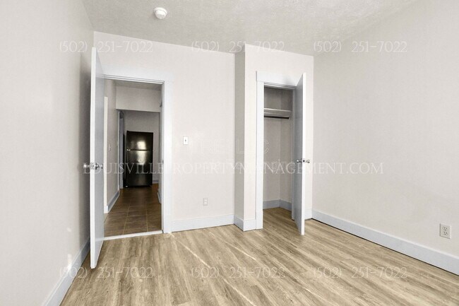 Building Photo - 1273 S Clay St