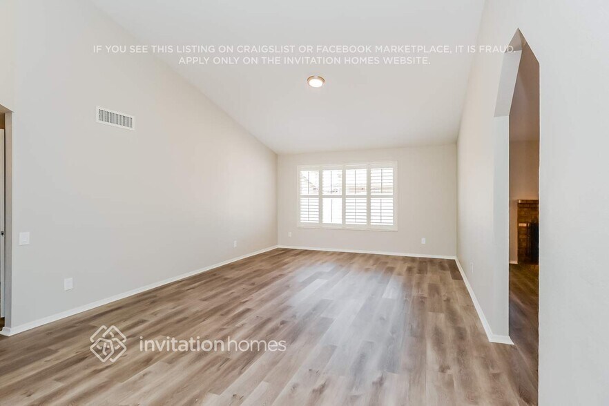 Building Photo - 7918 W Dreyfus Dr