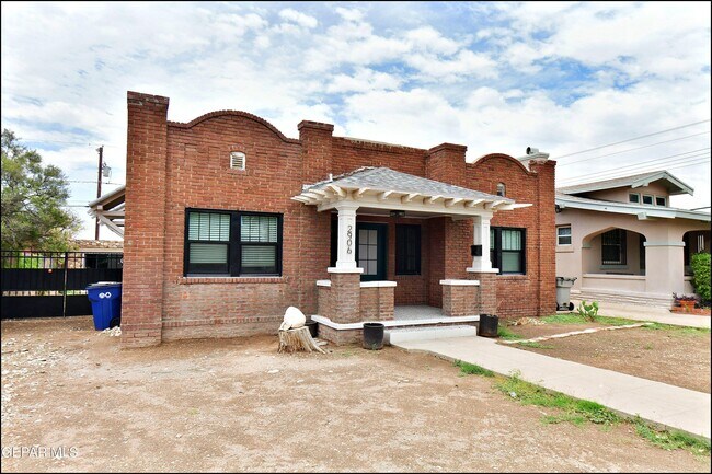 Building Photo - 2906 Wheeling Ave