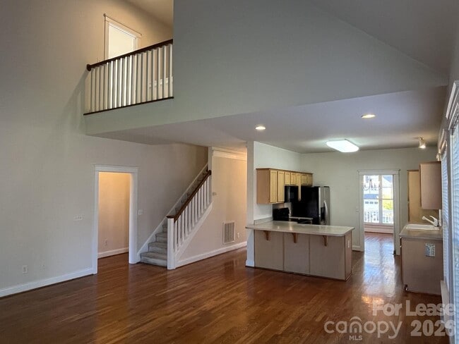 Building Photo - 3044 Parker Green Trail