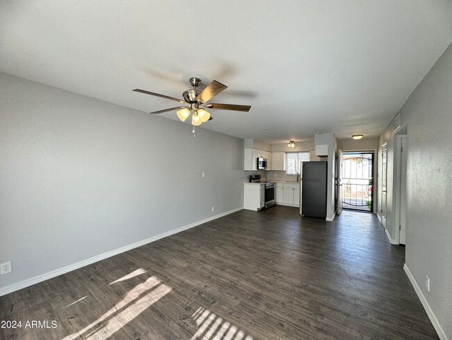 Building Photo - 6721 E McDowell Rd