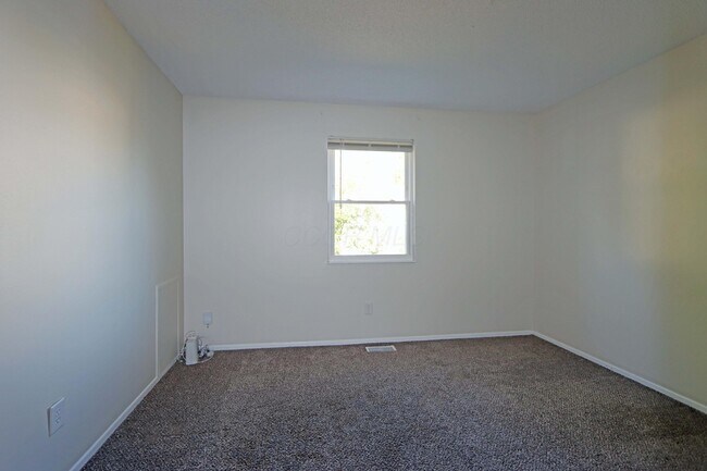 Building Photo - 7701 Flynnway Dr