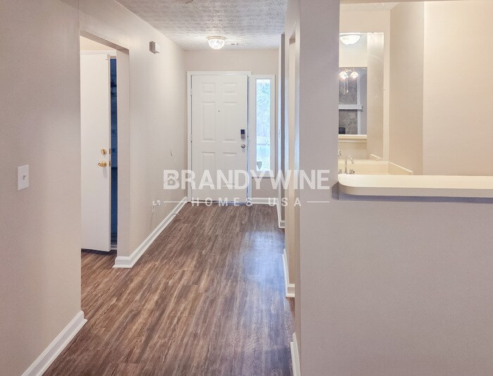 Building Photo - 2900 Rosecommons Dr