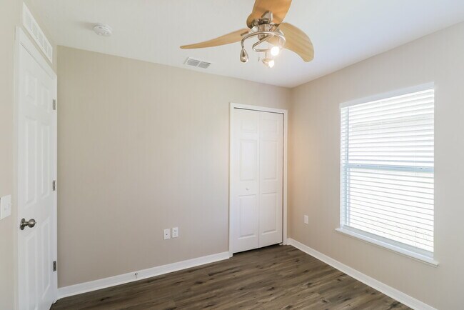 Building Photo - 3642 Fyfield Ct