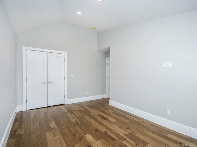 Building Photo - 15 Dunes Ln